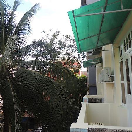 โลตัว เบด แอนด์ เบรคฟาสต์ Bed & Breakfast ย่างกุ้ง ภายนอก รูปภาพ