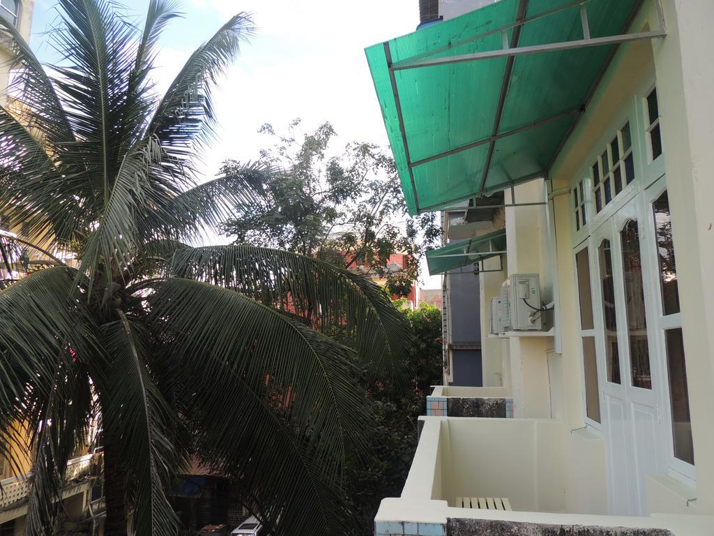 โลตัว เบด แอนด์ เบรคฟาสต์ Bed & Breakfast ย่างกุ้ง ภายนอก รูปภาพ