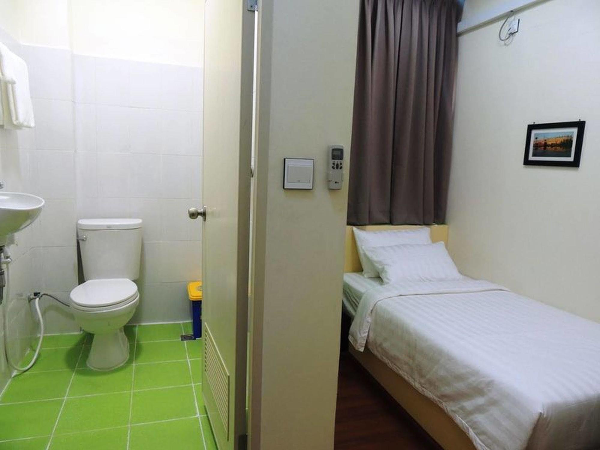 โลตัว เบด แอนด์ เบรคฟาสต์ Bed & Breakfast ย่างกุ้ง ภายนอก รูปภาพ