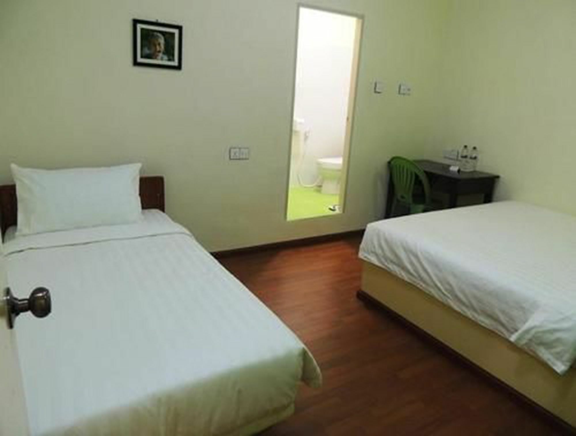 โลตัว เบด แอนด์ เบรคฟาสต์ Bed & Breakfast ย่างกุ้ง ภายนอก รูปภาพ