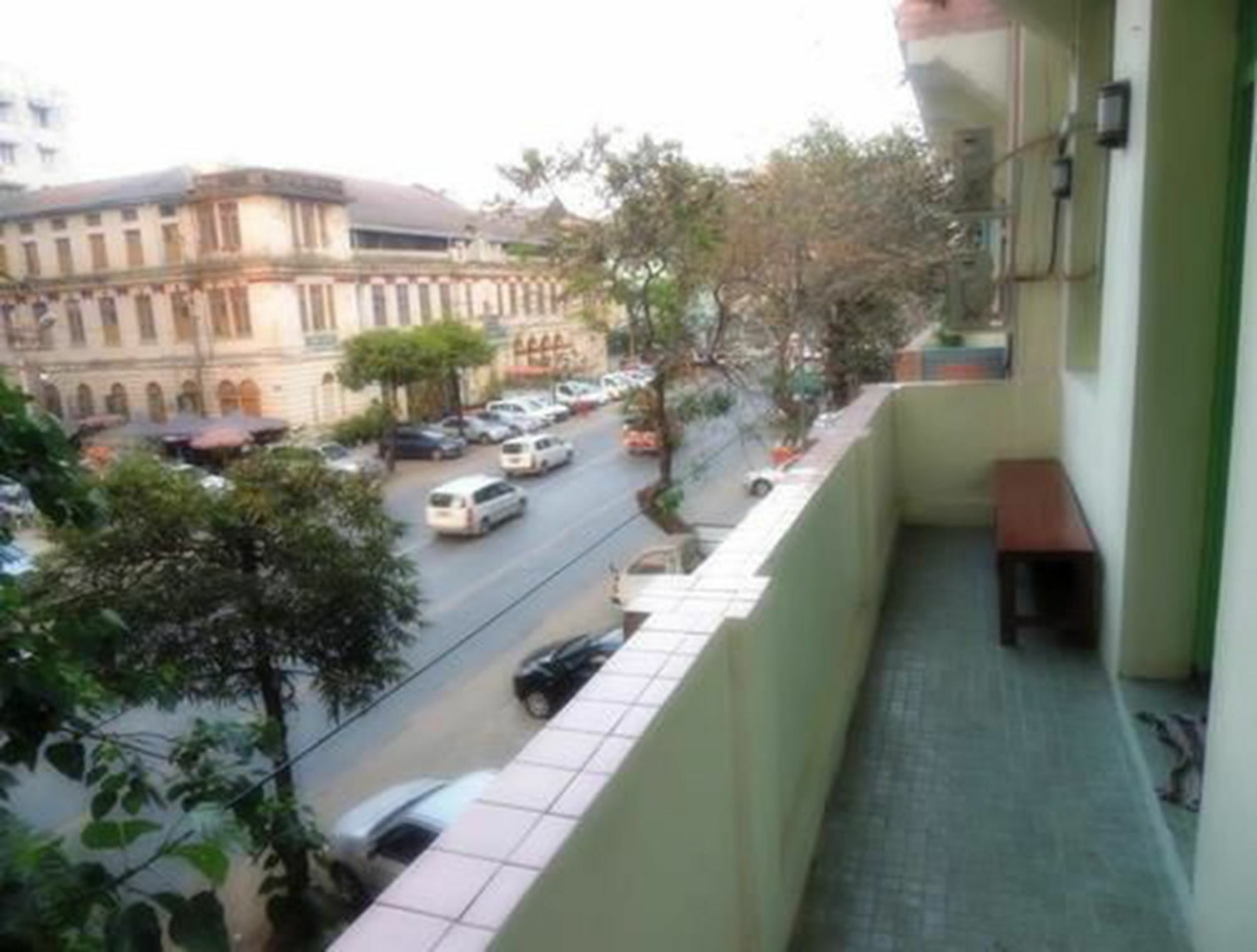 โลตัว เบด แอนด์ เบรคฟาสต์ Bed & Breakfast ย่างกุ้ง ภายนอก รูปภาพ
